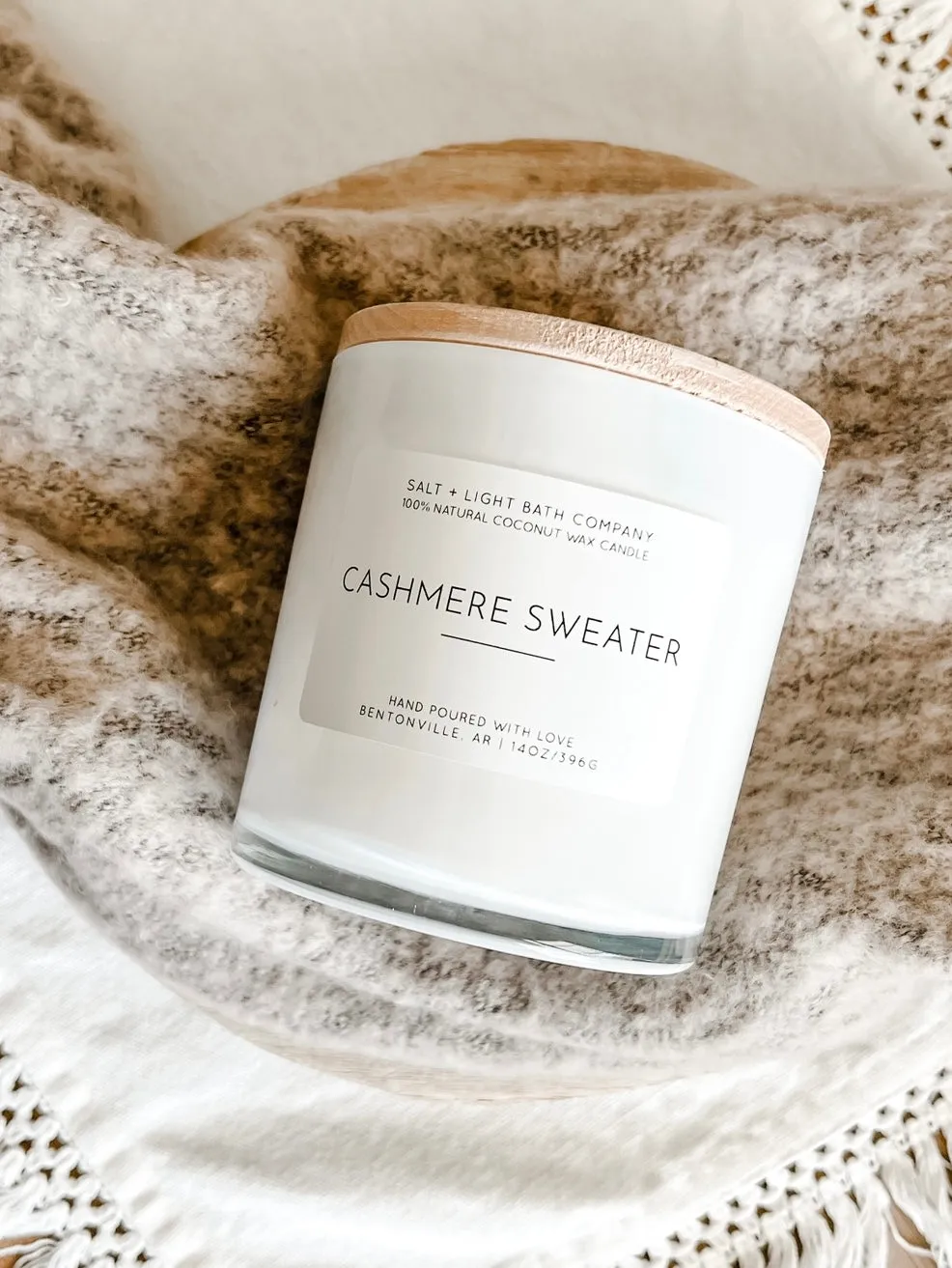 14 oz Cashmere Sweater Candle