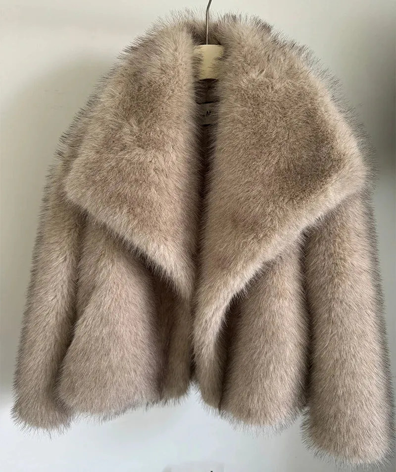 2024 Winter New Fashion Gradient Fluffy Fur Coat Women High Street Luxury Big Fur Collar Faux Fox Fur Jacket Female Overcoats