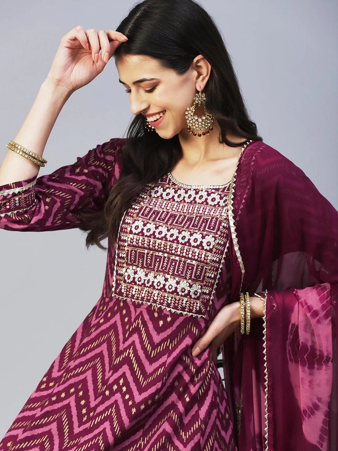 Chevron Printed Resham Embroidered Kurta With Pants & Dupatta - Maroon