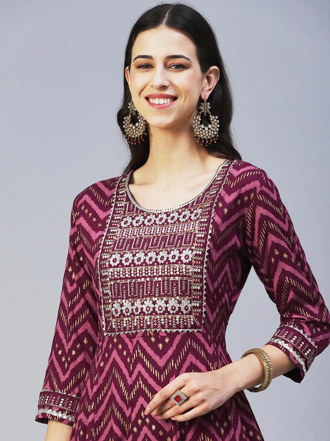 Chevron Printed Resham Embroidered Kurta With Pants & Dupatta - Maroon