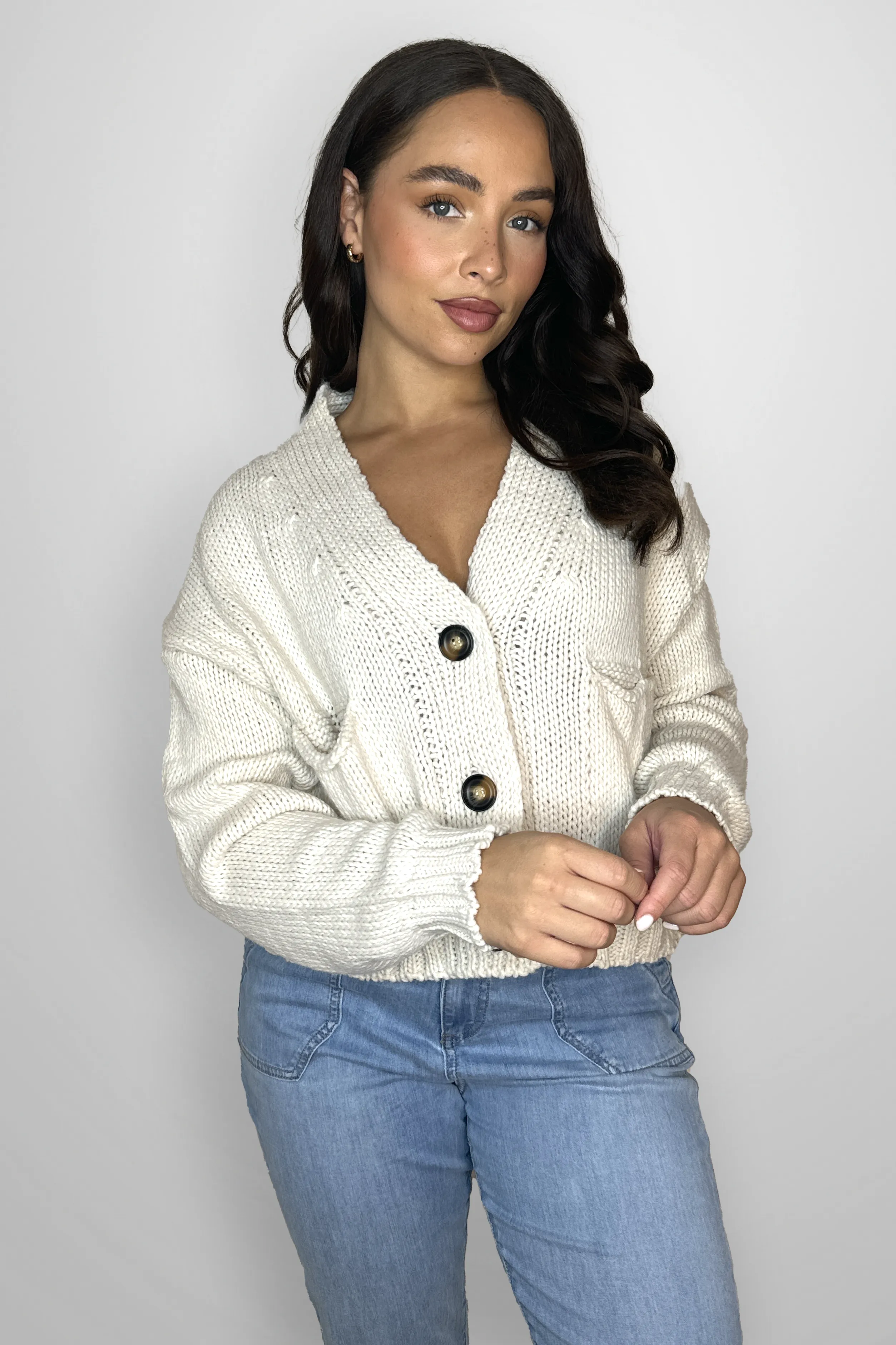 Chunky Knit V-Cut Slouchy Cardigan