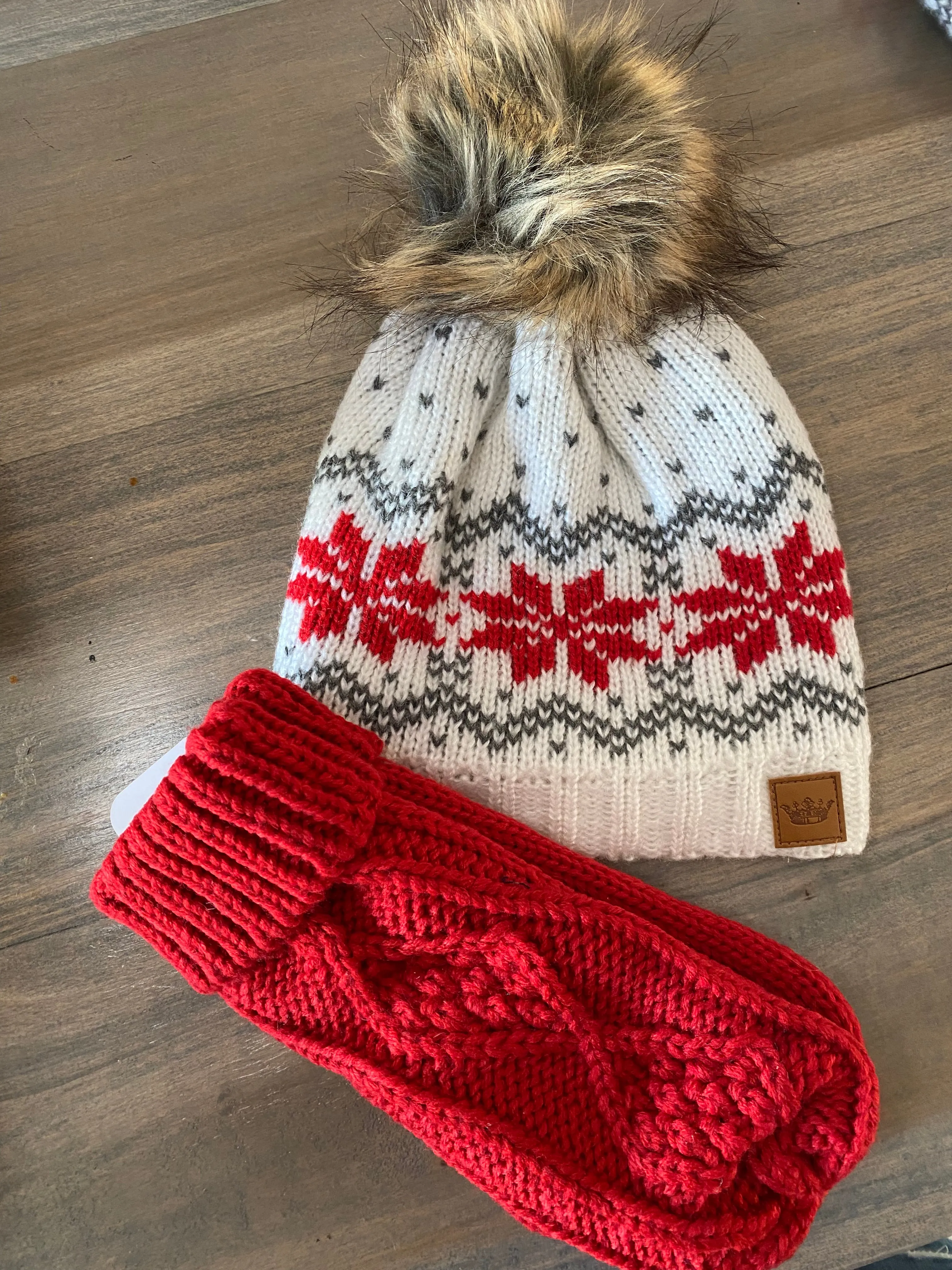 Holly red pom and mitten set!