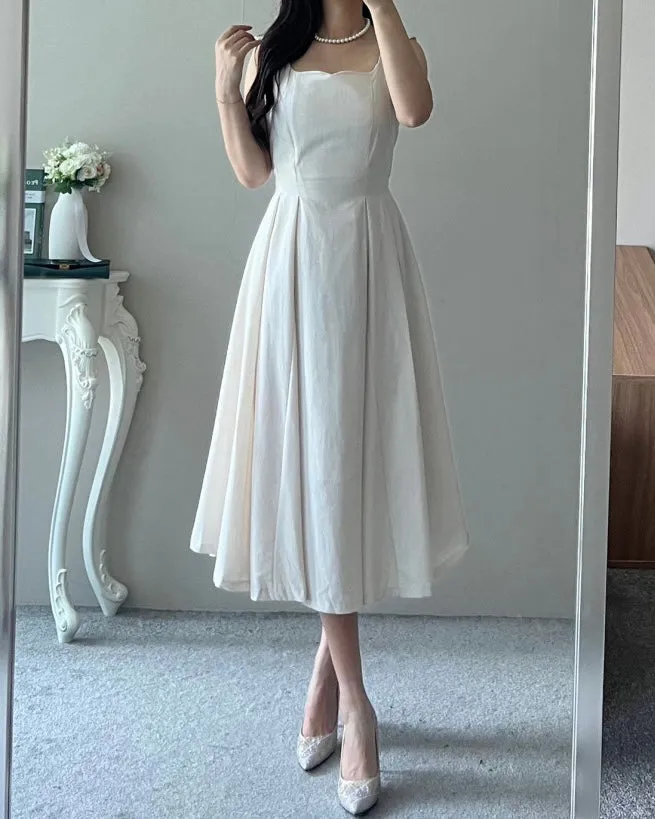 Linen Heart-Neck Dress