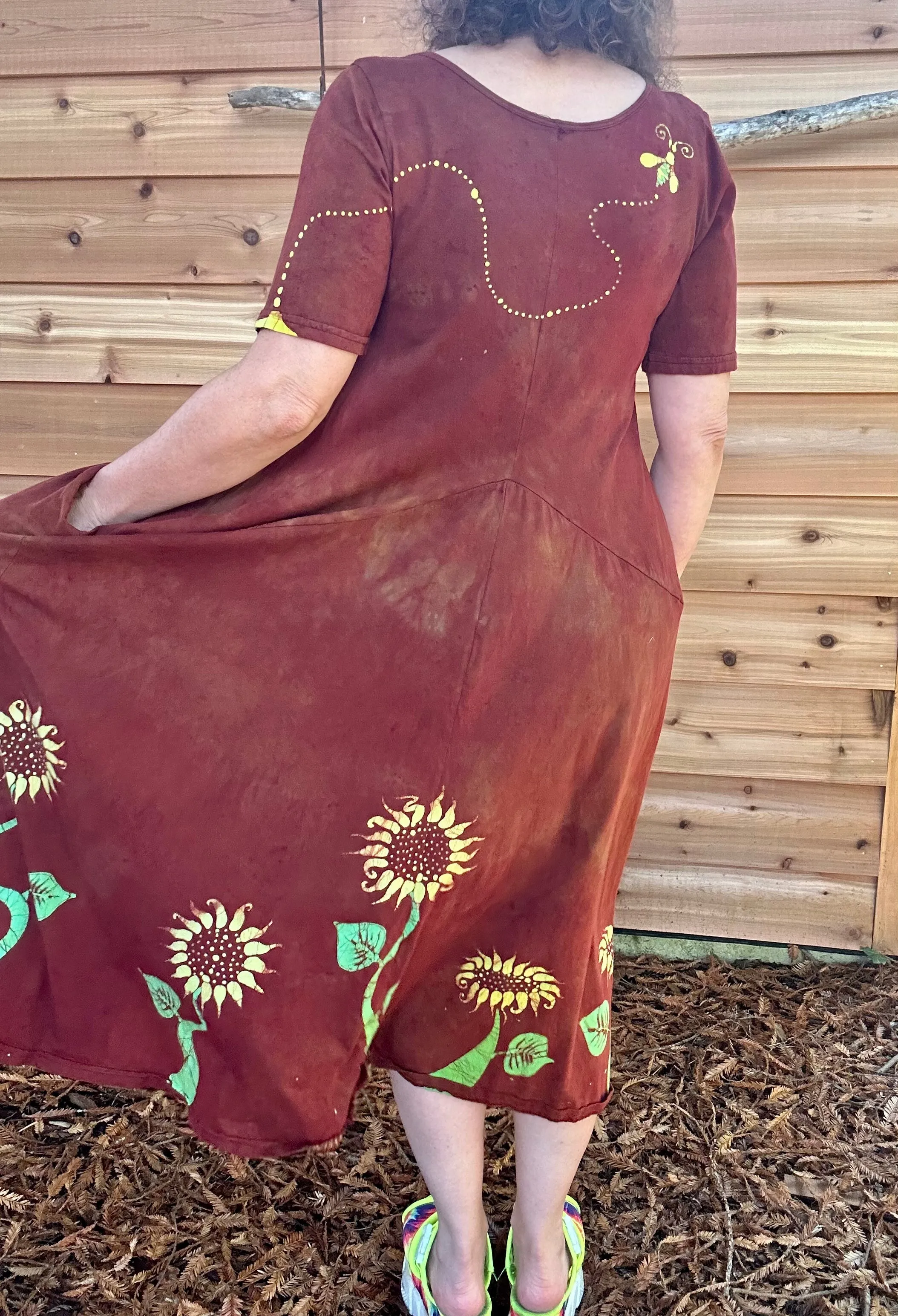 Red Sunflower Batik Dress With Pockets - Size Small