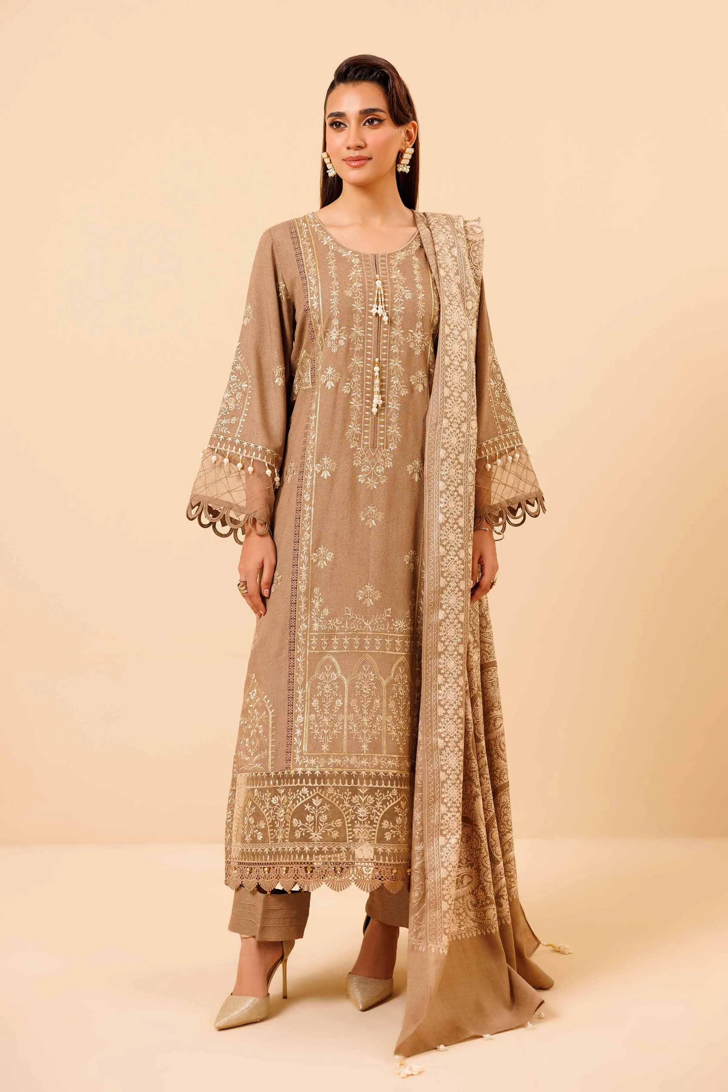 Unstitched Winter'24 - 3 Piece - Embroidered Suit - 42404391