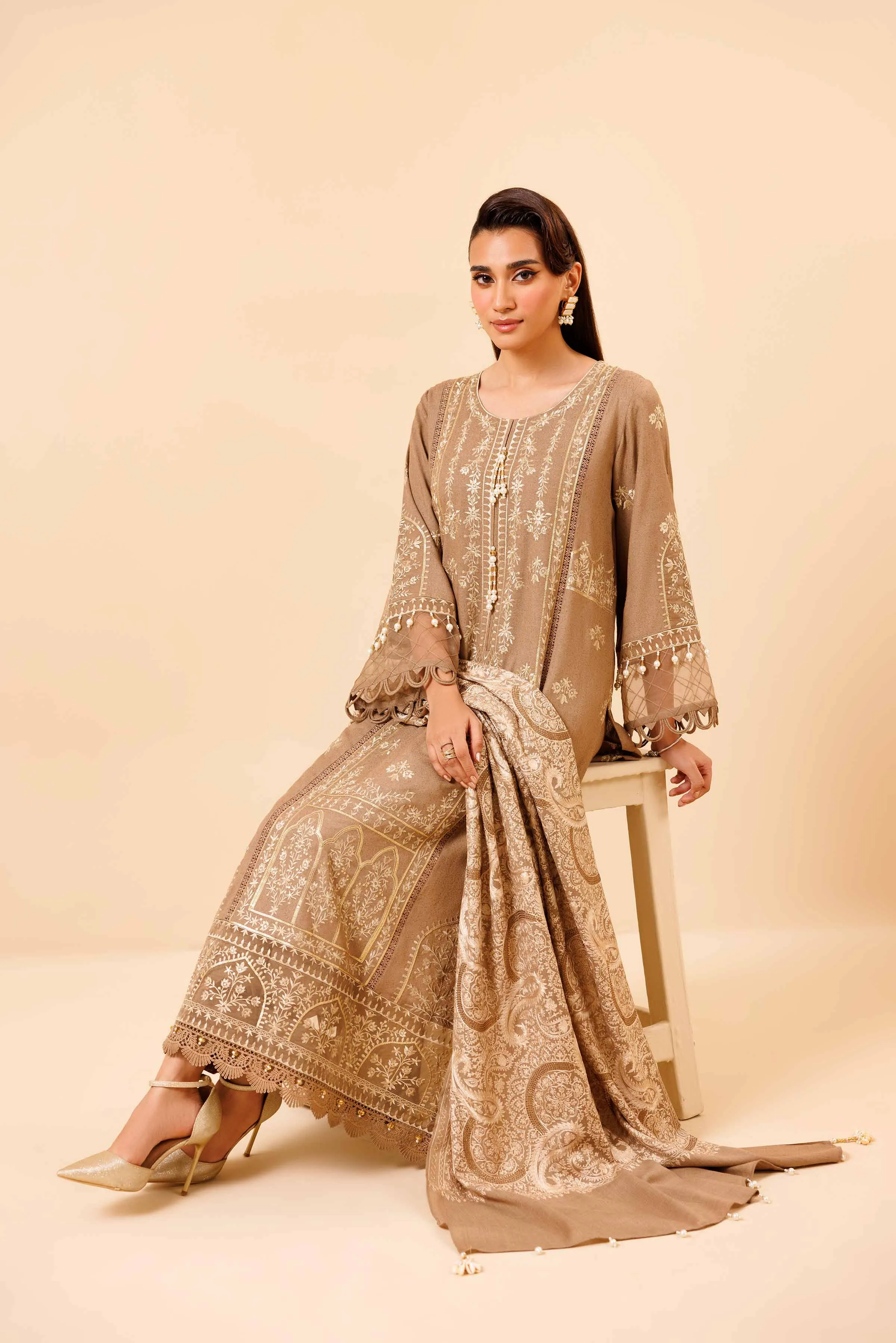 Unstitched Winter'24 - 3 Piece - Embroidered Suit - 42404391