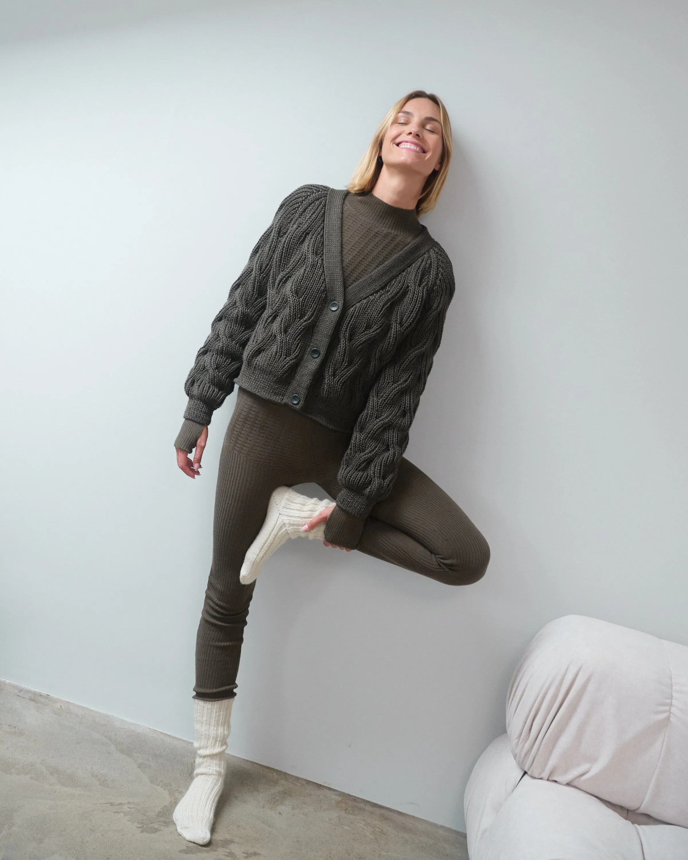 Vandenė: Nettle Merino Wool Leggings