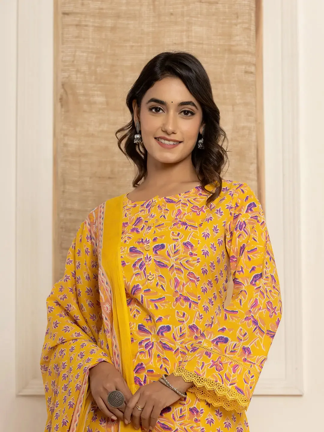 Yellow Cotton Ethnic Motif Print Straight Shape Pakistani Style Suit Set with Voile Dupatta