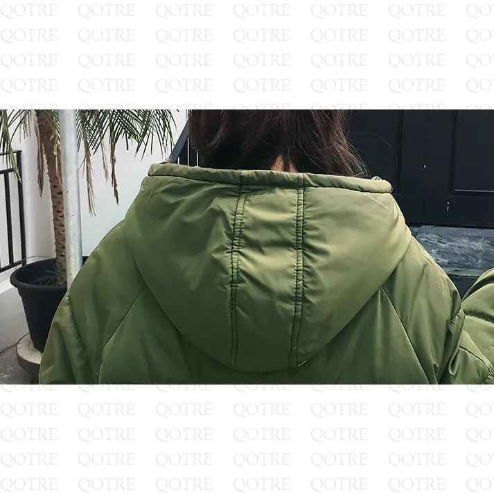 Zipper-Pocket Hooded Cropped Puffer Jacket